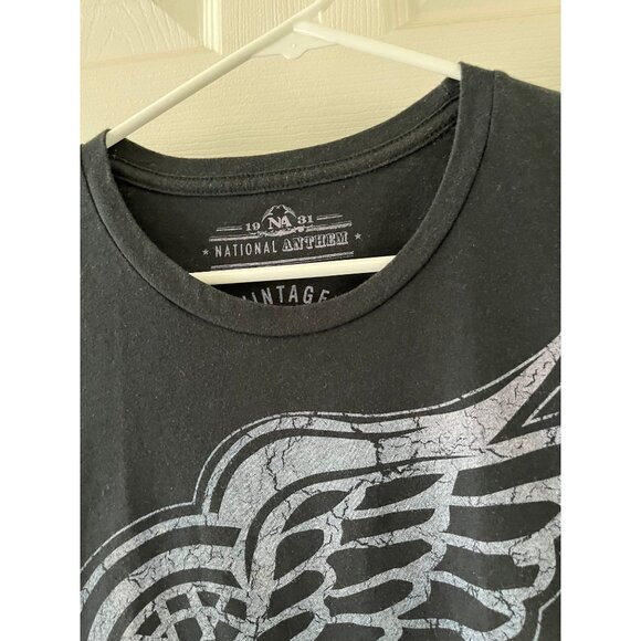 Vtg Women's Detroit Red Wings Hockey Black T-Shirt 1931 National Anthem Presents - Picture 7 of 8